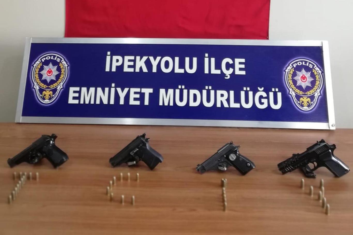 5 bin 840 kişi ve 677 araç sorgulandı 5 bin 840 kişi ve 677 araç sorgulandı
